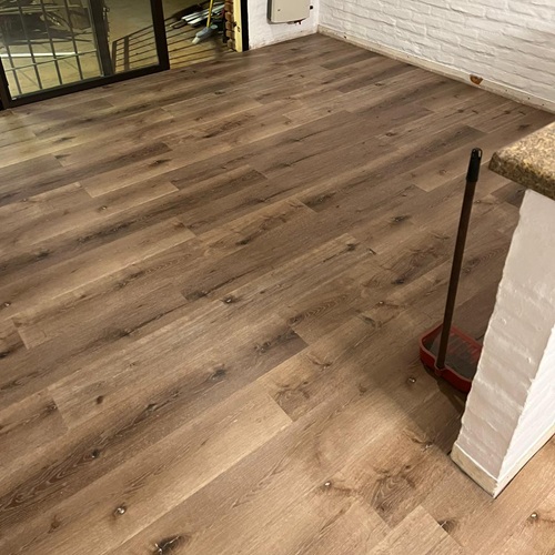 Piso Vinílico SPC AT 5.5mm Caja 10un x 2.22m2 Roble Natural Cod 006