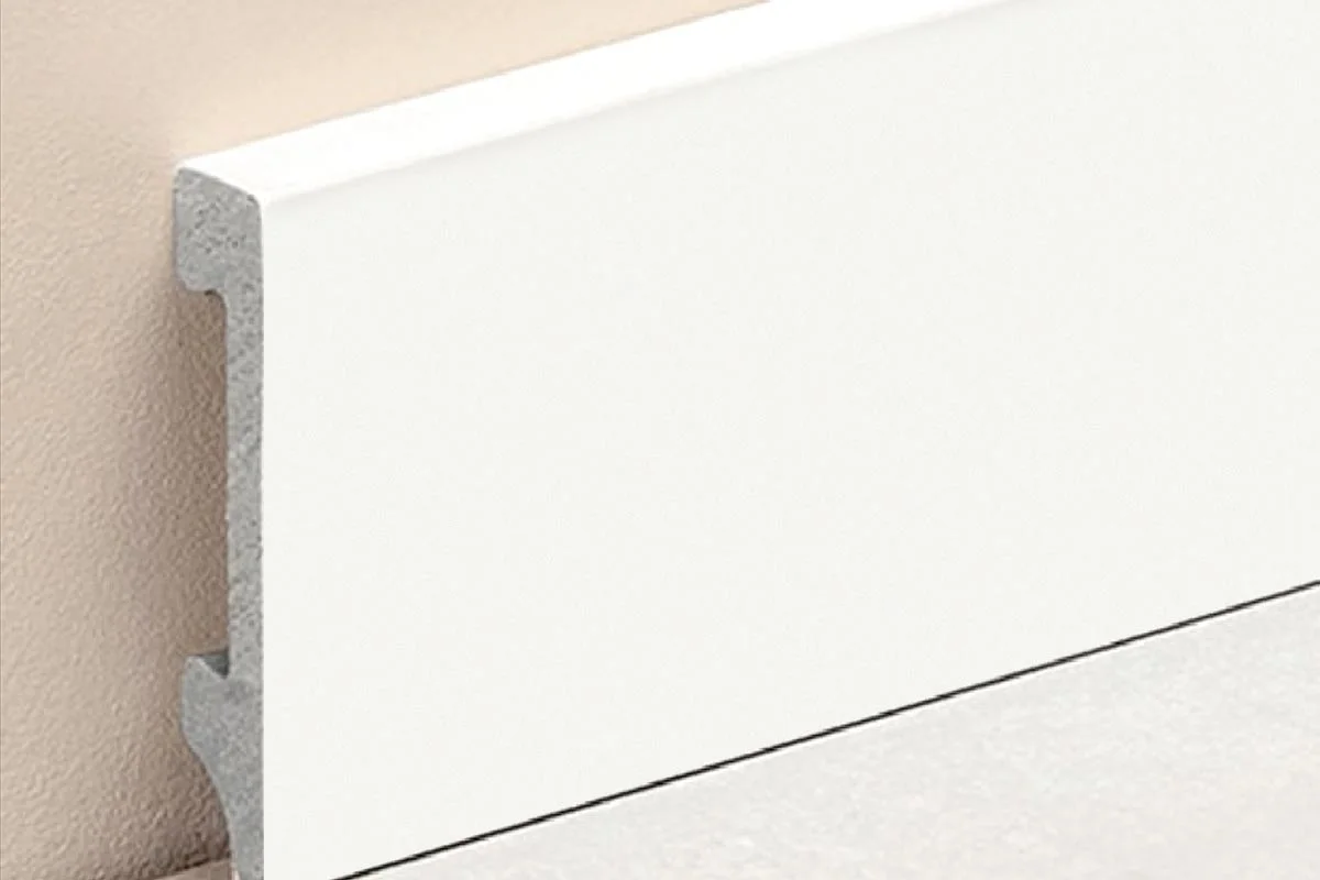 Zocalo EPS Blanco Liso 15mm x 100mm x 2.4 m - BI JT38