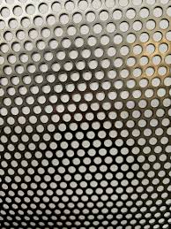 Metal Desplegado Perforado  (Circulo 8mm) 1m x 2m x Cal 20