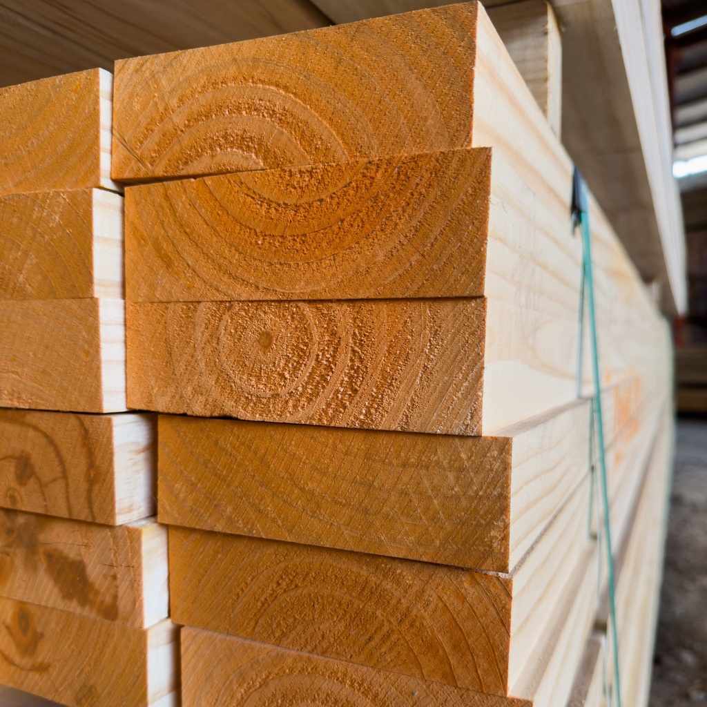 Pino Madera Nacional Cepillado 6'' x 1'' x 5.5m