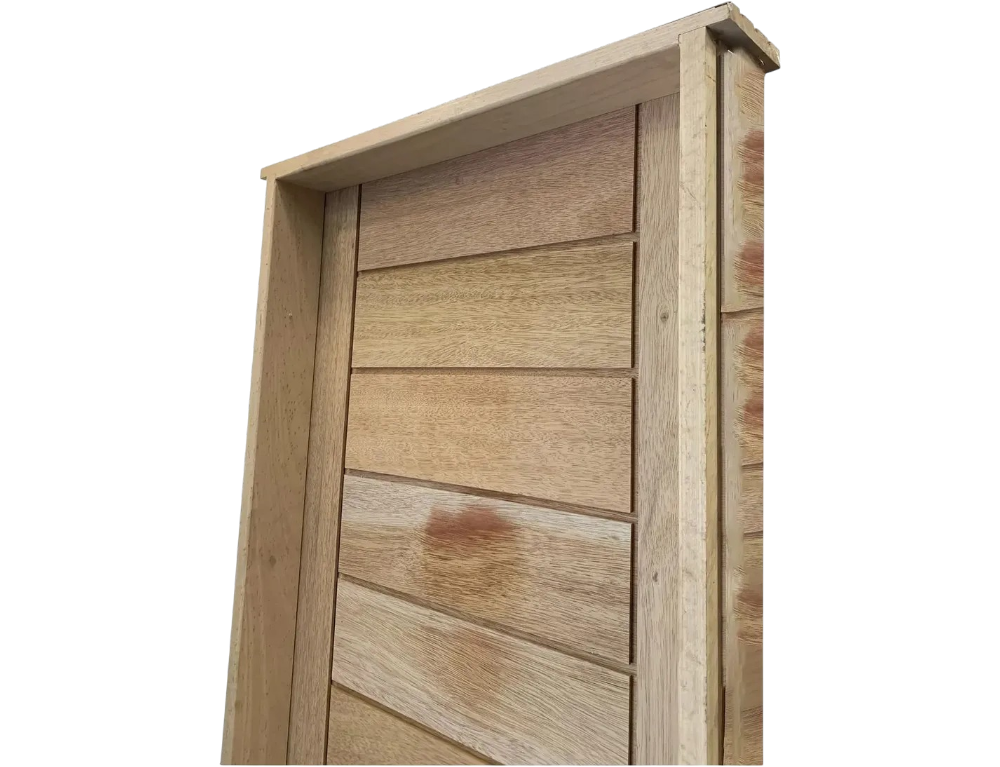 Puerta de Cedro Mara con Tableros Horizontales 