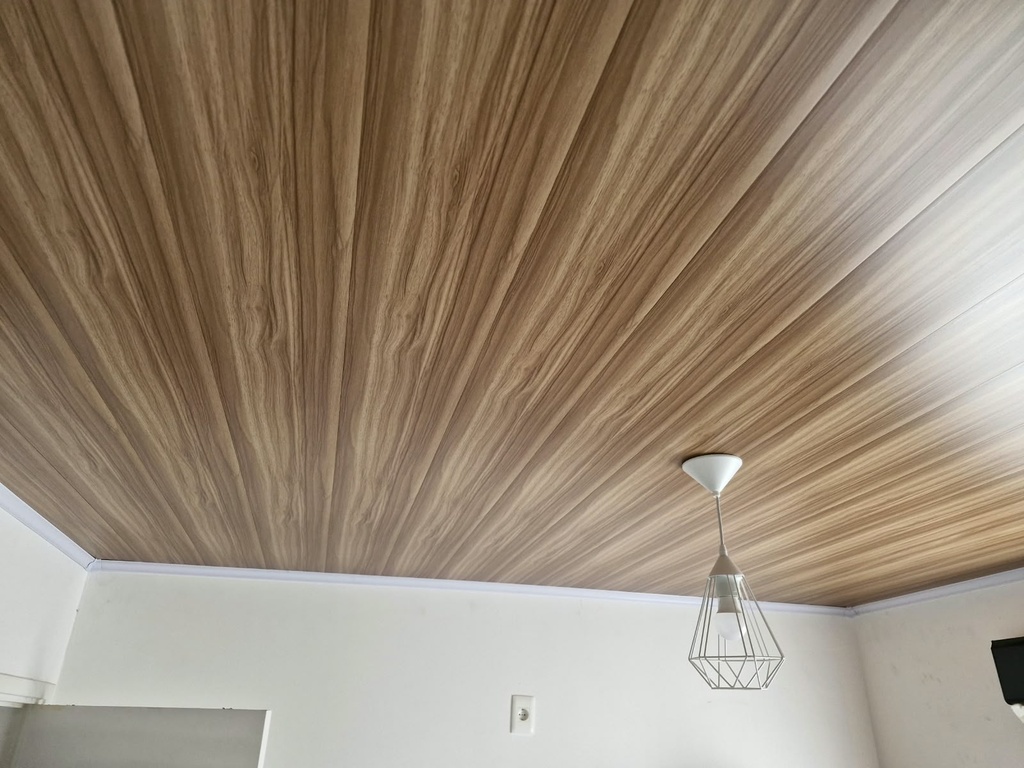 PVC Cielo Raso 8mm x 20cm 6m Madera 01