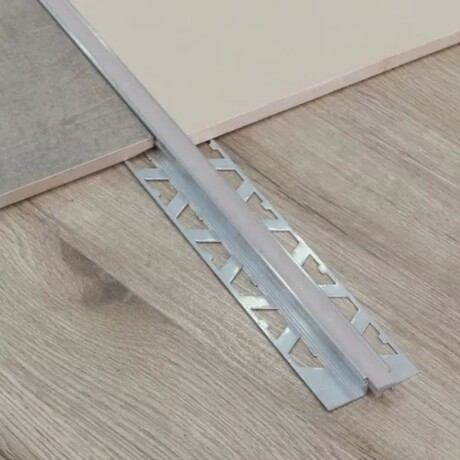 Junta Dilatación PVC 2.4m Piso Vinílico Gris Cod 001