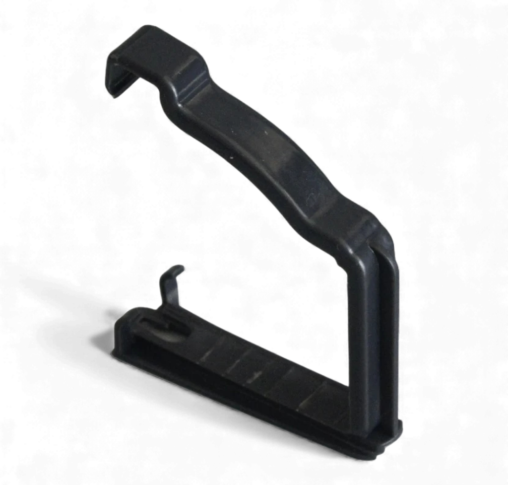 Abrazadera Negra de Canaletas (B) 