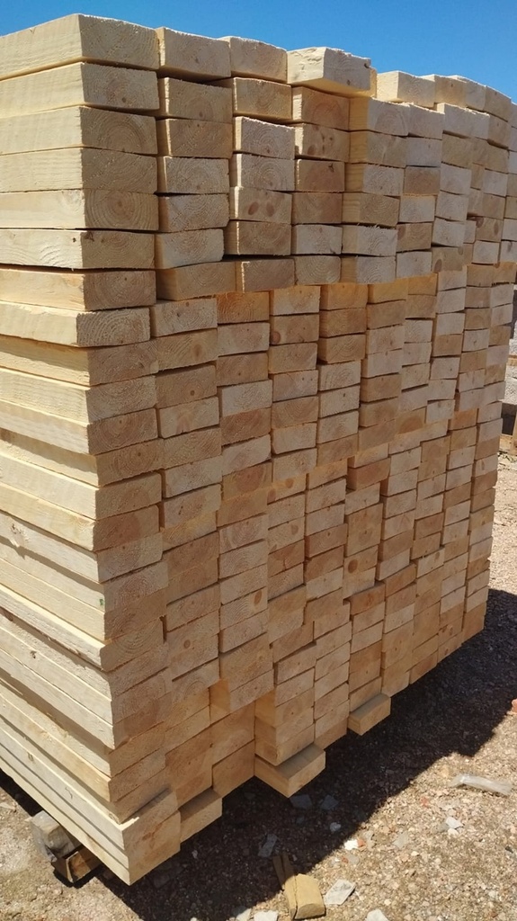 Tirante 38mm x 100mm x 5,4m - Pino Amarillo Finlandes UPM