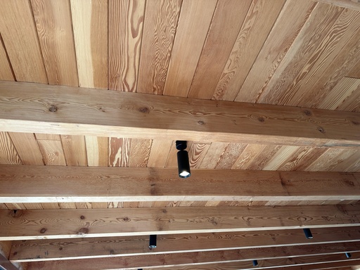 [104506] Tirante Pino Oregon 3" x 8" x 6m Cepillado Alambre